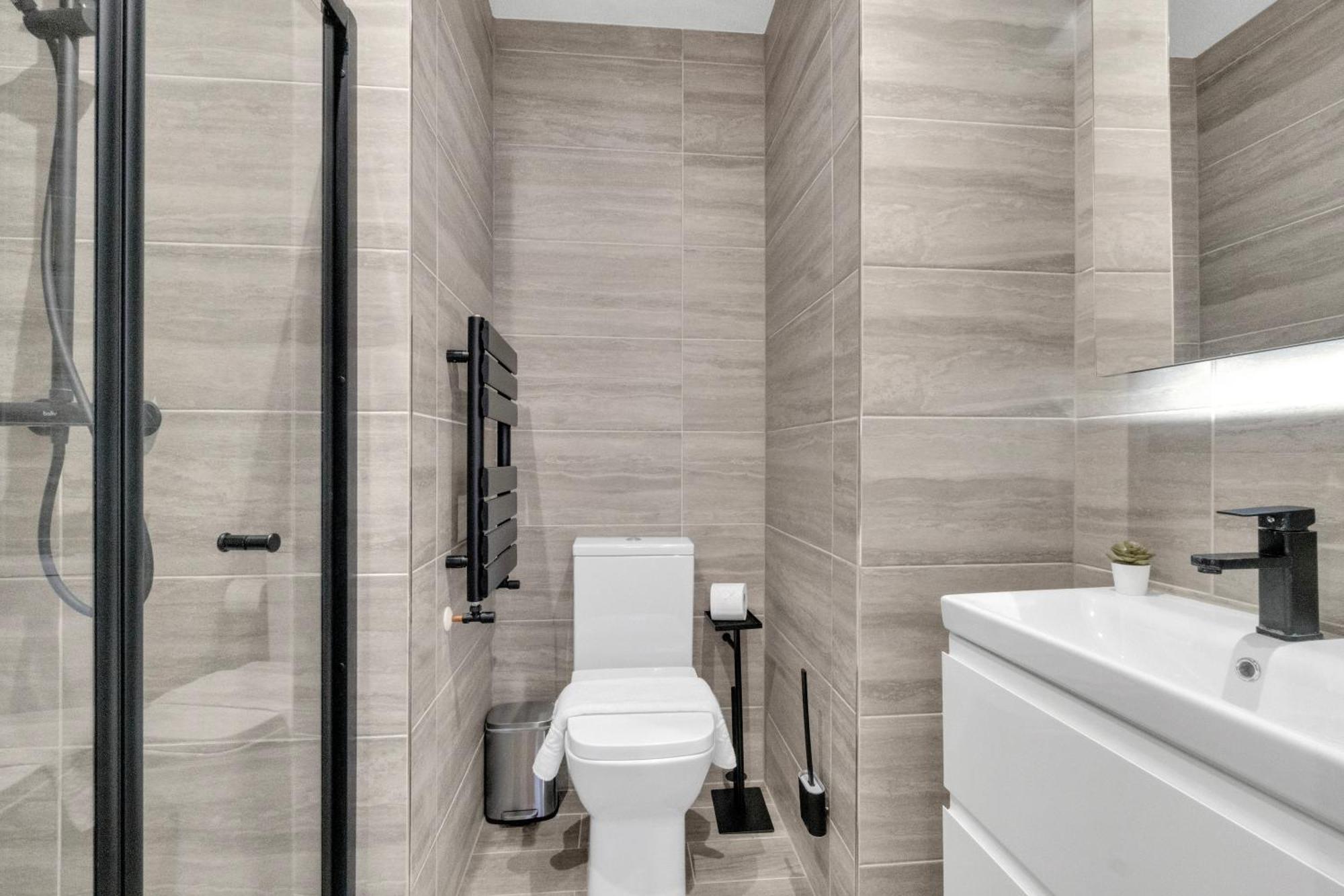 Homely North London Apartments Hendon The Hyde Exterior photo