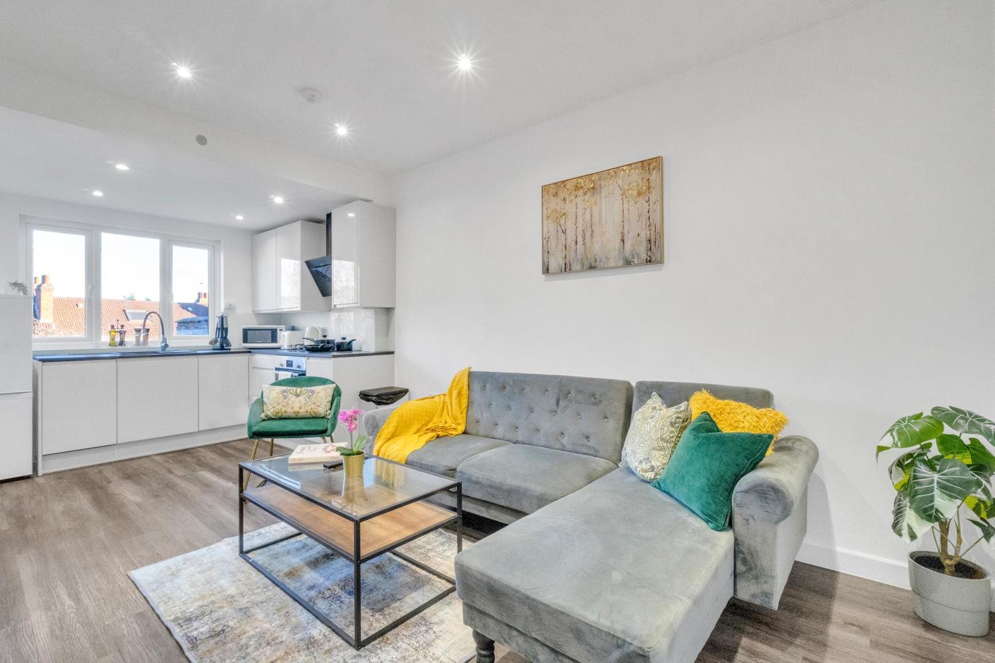 Homely North London Apartments Hendon The Hyde Exterior photo