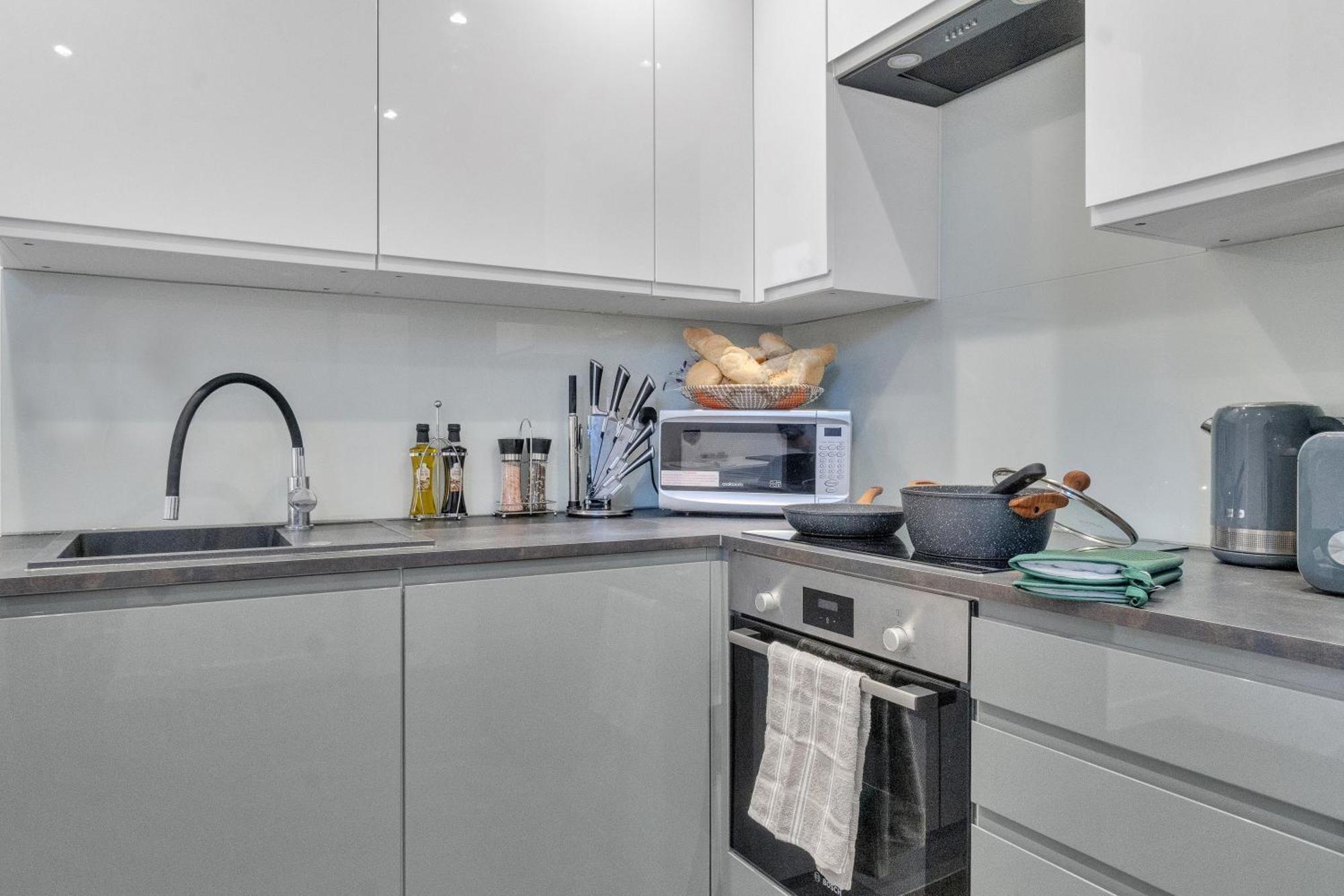 Homely North London Apartments Hendon The Hyde Exterior photo